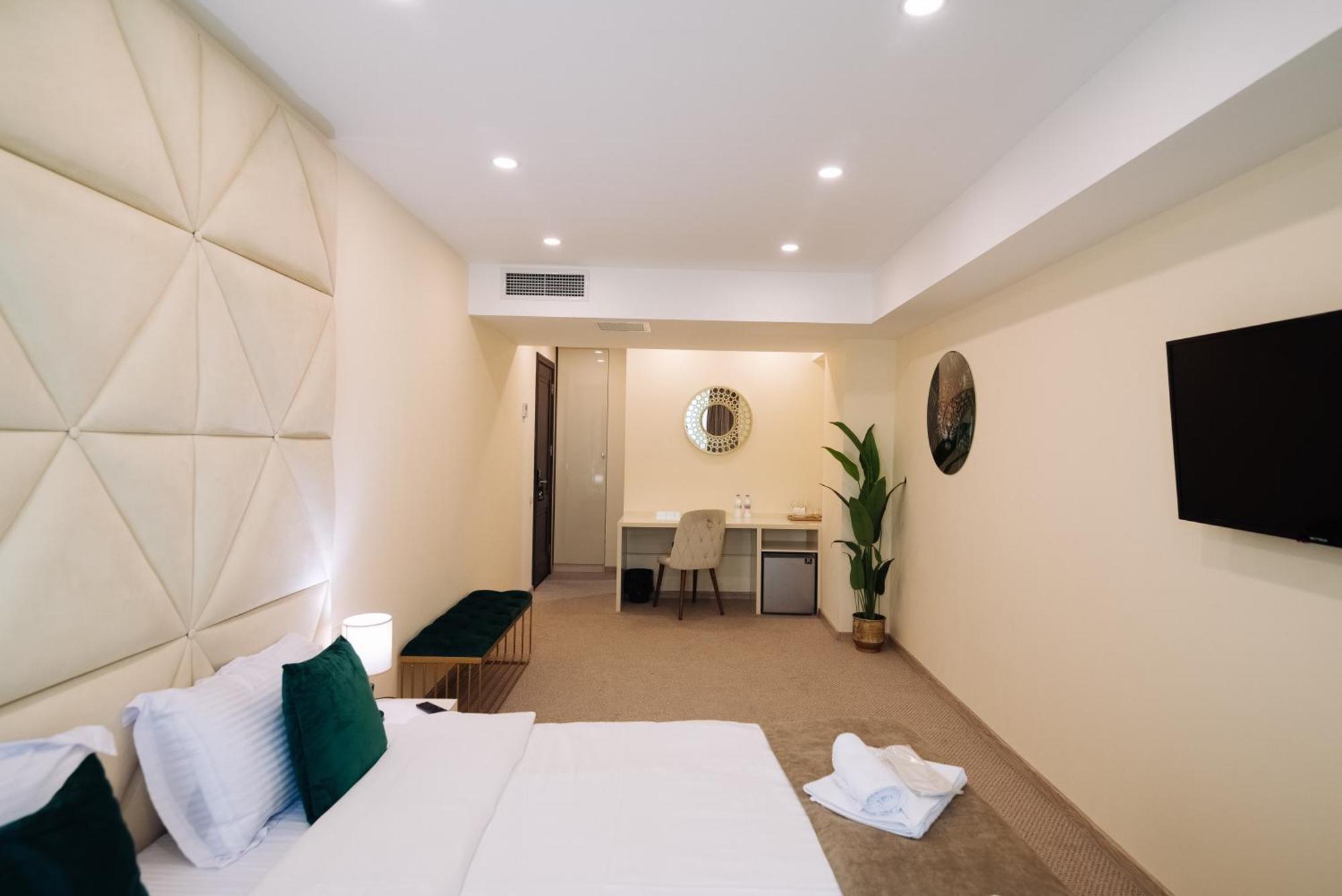 Royal Plaza Hotel 第比利斯 客房 照片